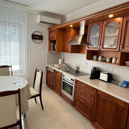 Selyemakacapartman Balatonlelle Dış mekan fotoğraf