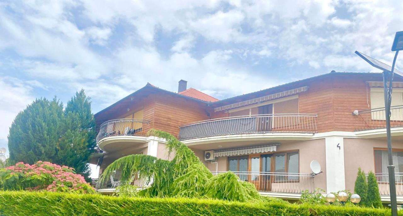 Selyemakacapartman Balatonlelle Dış mekan fotoğraf